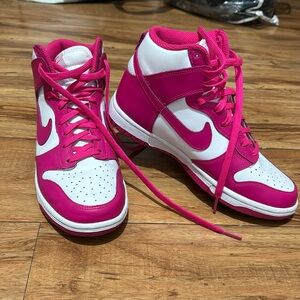 Fucsia/ pink high top Nike dunks